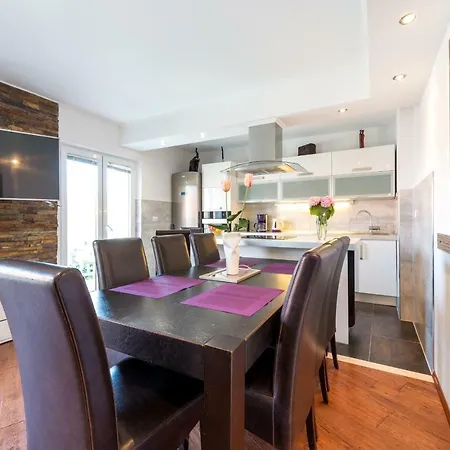 Luxury Antonija-old Town * קאבטאט