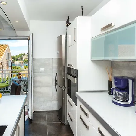 Luxury Antonija-old Town דירה *